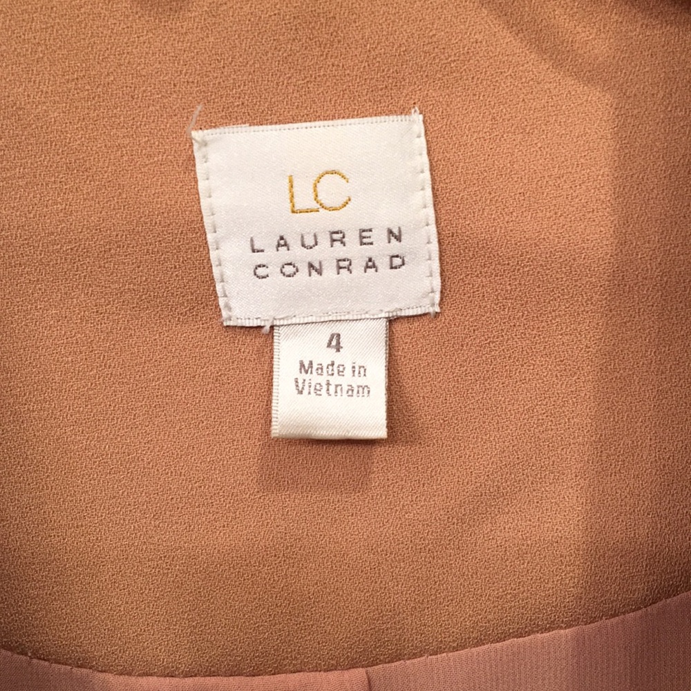 Blazer - Picture 3 of 5